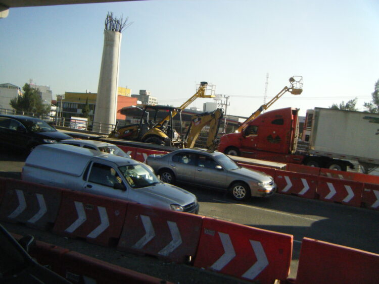 A major new road project is planned for Mexico City to help deal with the city’s chronic traffic congestion - image © courtesy of Mike Woof