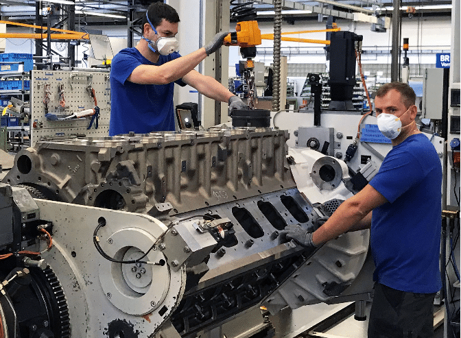 Rolls Royce’s MTU engines power many bands of heavy duty vehicles (image courtesy Rolls Royce/MTU)