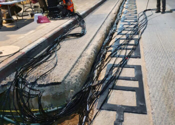 Tel Aviv Electric road construction (Credit: Tel Aviv-Yafo Municipality)