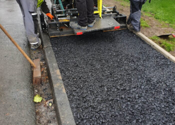 The Ammann compact paver delivered a quality finish for the utility repair work
