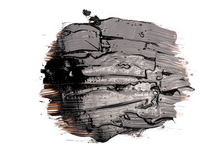 Naturally occurring tar is only found in a comparatively places worldwide – image courtesy of © Andras Csontos, Dreamstime.com