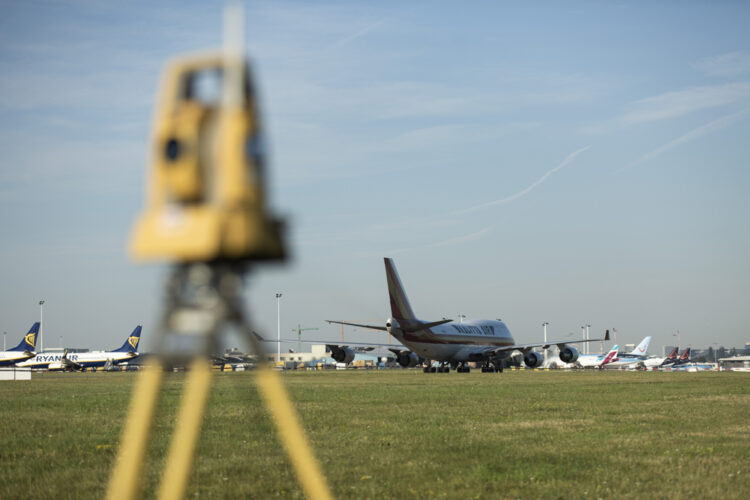 Using the Topcon 3D tools allowed the work to be completed ahead of schedule, while delivering the high quality required for the airport runway