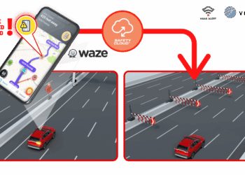 Safety Cloud delivers notifications to oncoming motorists that Versilis’ automated signs and gates are in a deployed position (image courtesy Versilis)