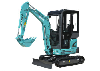 The SK17SR-3E’s retractable crawlers, to 990mm, provide additional accessibility on confined job sites and allow the machine to pass through spaces as narrow as 1m