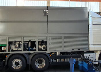 Unlike the larger Combimass 10, the new Combimas 7000-4 needs only a three-axle truck