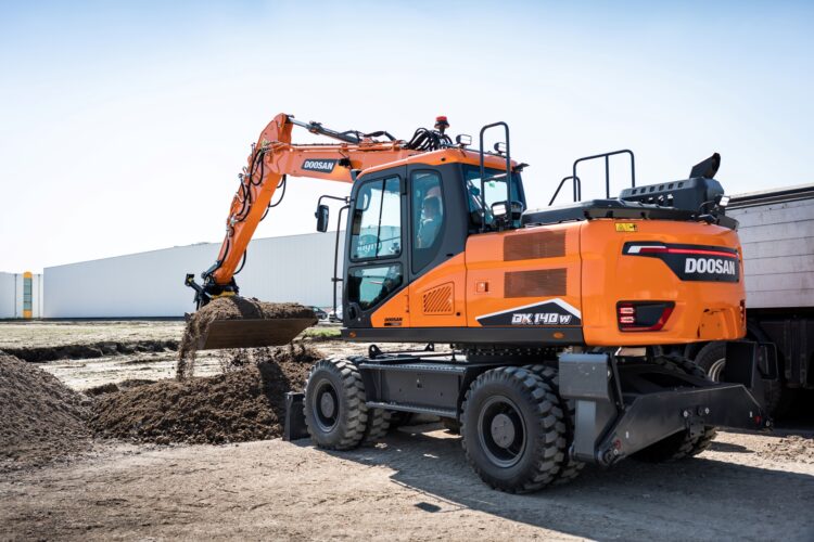 A major stake in Doosan will be bought by Hyundai