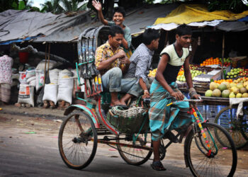 Bicycle rickshaws are still a common sight in towns and cities in Bangladesh (© Tomi Tenetz | Dreamstime.com)