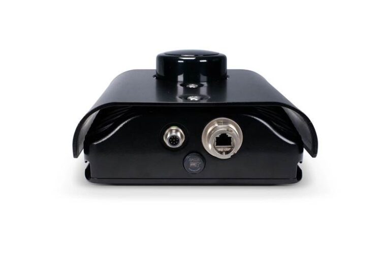 Smile! Built-in illuminators, global shutter and high-resolution sensors provide crisp, accurate and greater than full high-definition images
