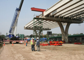 The construction of the elevated expressway in Dhaka has gone some way to address the city's traffic congestion and road safety issues © courtesy of Ruby Kitching