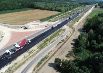 STRABAG has the contract to widen an additional stretch of the 67 expressway in Hungary – image courtesy of STRABAG
