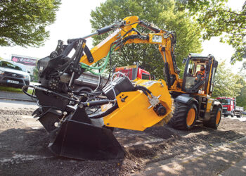 JCB4