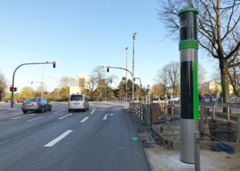 Vitronic sensors are installed inside a roadside pillar at Hamburg’s K94 junction