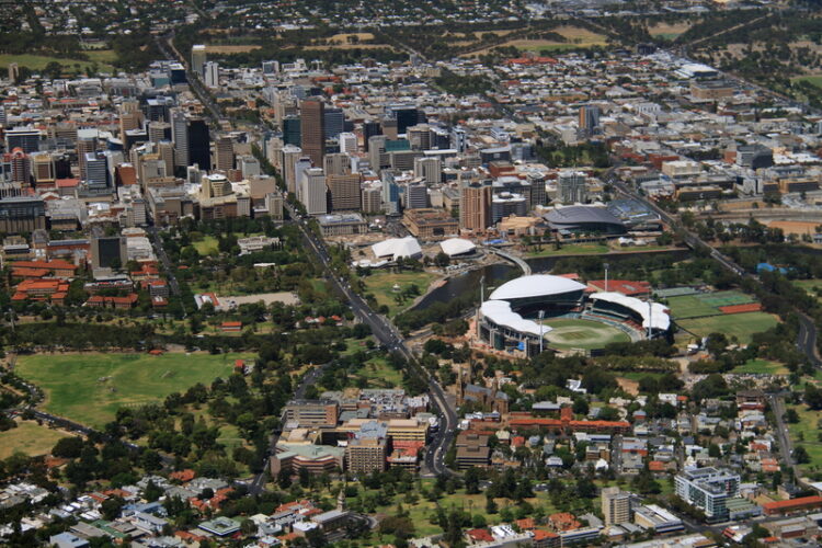 South Australia highway upgrade work is underway to the north of Adelaide – image courtesy of © Mrlloyd, Dreamstime.com