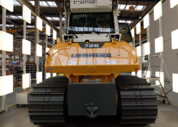 Customers can order equipment machine-control ready at the factory, with a choice of technologies from Leica Geosystems, Topcon or Trimble