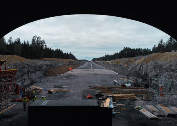 Norway Riksvei 3/25 Highway Project: one of 28 separate civil engineering structures built while connecting the town of Oslo to Trondheim. Read full story: https://www.digitalconstructionworks.com/solutions/ case-studies/norways-biggest-road/