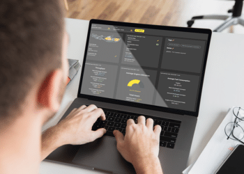 At a glance with RM XSMART, the machine owner and the dispatcher have an overview of which machines are available, which are currently being serviced and which are already in operation (image courtesy Rubble Master)