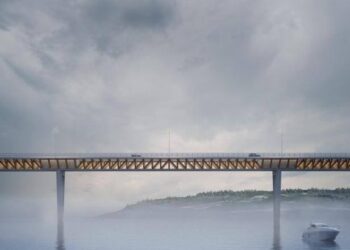 The proposed four-lane wooden bridge across Lake Mjøsa would be the second such structure over the largest lake in Norway (artist impression courtesy BESIX/BERINOR)