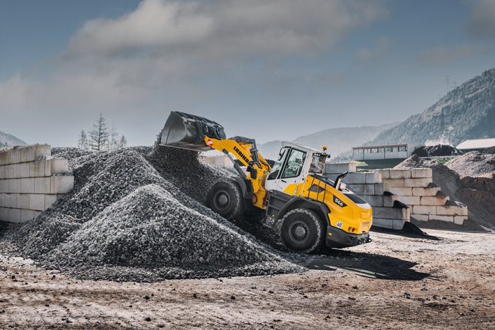 Liebherr is introducing high performance, mid-size wheeled loaders