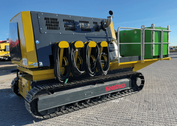 The latest M5 tracked engine unit which carries a Cummins X12 EU Stage V engine and alternator