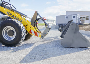 The dimensions of both quick-hitch systems are identical, so that existing attachments can continue to be used