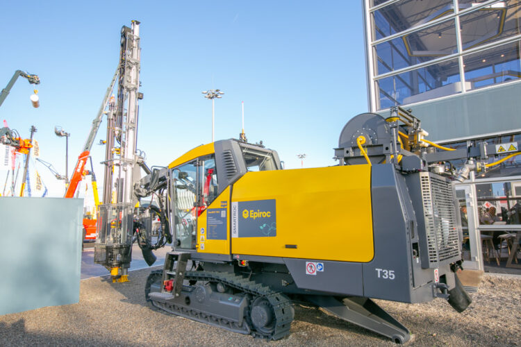 A demonstrator of Epiroc’s new SmartROC T35 E tophammer