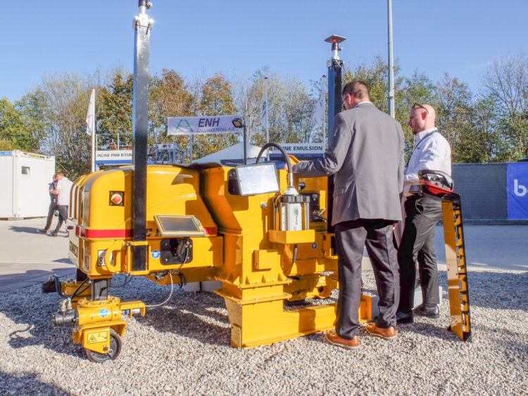 GOMACO’s compact electric slipformer offers efficient working