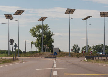Solar panels sit atop each lamp pole (image courtesy NIF)