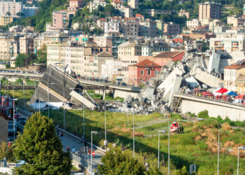 Condition monitoring sensors for bridges in Italy are being set up to avoid fatal accidents such as the collapse of the Morandi Bridge in Genoa (© Nazario Di Mauro/Dreamstime)