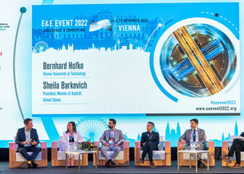 The panel discussed key issues affecting the asphalt sector