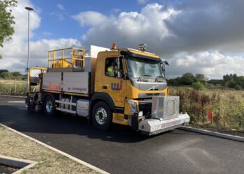 The ThermoPrint truck is based on the trafficprinter truck from Norwegian road marking machine manufacturer Trysil Maskin