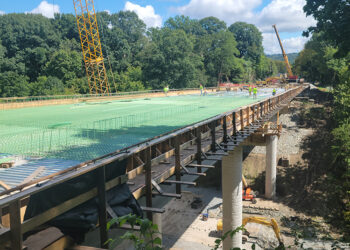 Workers prepared the bridge deck in September 2022 ahead of the concrete pour