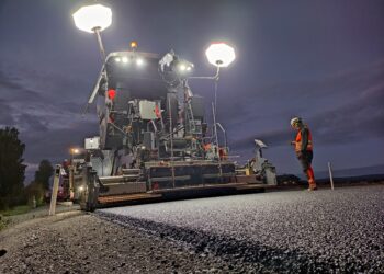 Dynapac now offers a sprayjet system based on its SD2500 paver