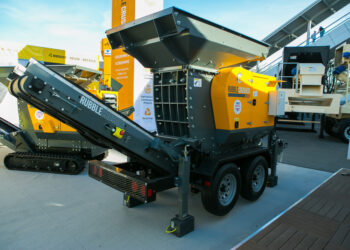 RubbleCrusher RC150V compact portable crusher