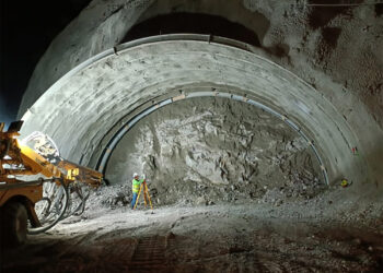 Conventional drilling and blasting methods are used to drive the tunnel sections, with shotcreting and bolting then employed to secure the walls