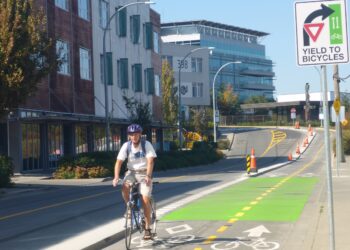 The CycleRAP project will pinpoint where crashes are likely to occur, offering suggestions to reduce any risk to cyclists (image © World Highways/David Arminas)