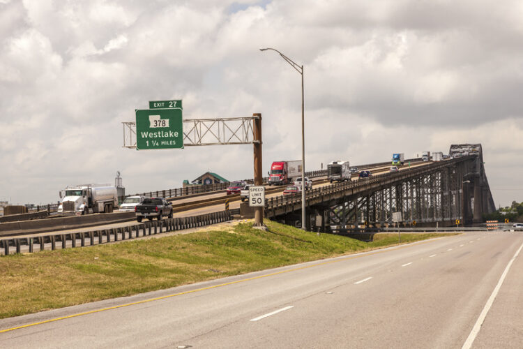 A joint venture team will carry out a major bridge project in Louisiana – image courtesy of © Typhoonski|Dreamstime.com