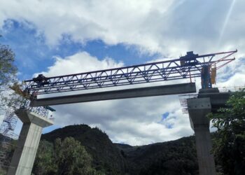 The RPGC-21 launching gantry developed by Sacyr has been used for the project - image courtesy of Sacyr