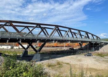 Norsenga Bridge, open with weight restrictions, is on the E16 near Kongsvinger and is one of the bridges that Statens vegvesen is checking for possible design errors (image © Jørn Jakobsen /NPRA-Statens vegvesen)