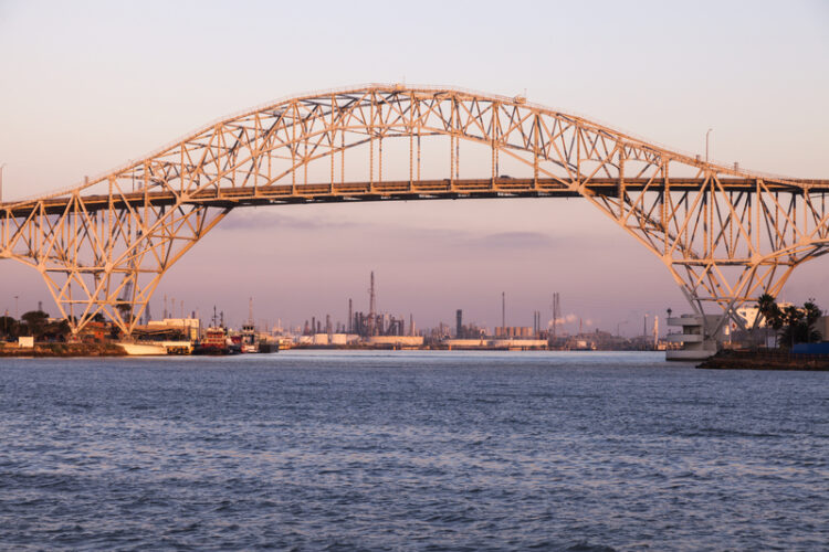The new bridge will replace the existing structure – image courtesy of © Benkrut Dreamstime.com