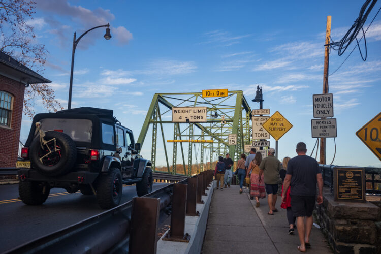 Spanning the Delware River, the New Hope-Lambertville toll bridge connects Pennsylvania and New Jersey – image courtesy of © Jonathan Cohen|Dreamstime.com