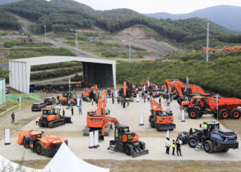 Develon reports a huge success for its global customer day event held in Korea