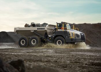Pre-heating the engine is more time efficient and reduces idle fuel burn and CO₂ emissions, making operations more productive and more sustainable