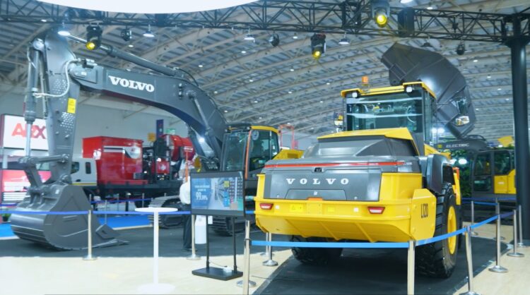 The company continued its rollout of electric construction solutions and introduced zero-emission machines to new regions, including Australia and the UAE