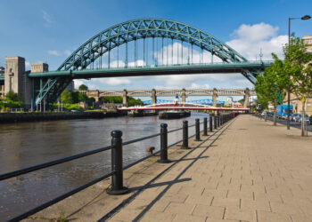 Completion of work is expected in 2028 to mark the centenary of the 389m-long and 17m-wide through arch steel bridge (image © David Shaun Dodds/Dreamstime)
