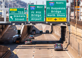 The project will include resiliency improvements to a flood-prone area known as the Bathtub segment if the I-376 Parkway East corridor in downtown Pittsburgh (image © Bill H/Dreamstime)