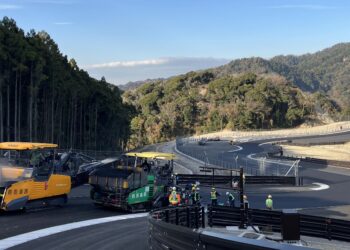 Machines from Wirtgen have been used for a race track project in Japan