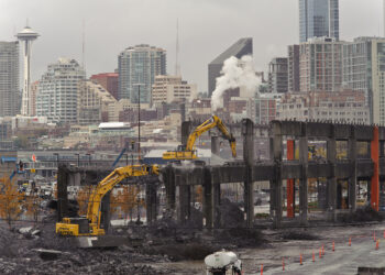 Demolition of the viaduct's southern mile in October 2011 (courtesy Washington State Department of Transportation)