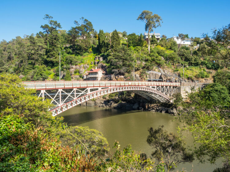 Road, bridges and rail links in Tasmania will benefit from funding being provided by the Australian Government – image courtesy of © David Steele| Dreamstime.com