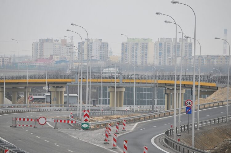 A major new road development programme is planned for Poland in 2024, with one of the latest awards being for the S17 route passing Piaski – image courtesy of © Elkamilo| Dreamstime.com