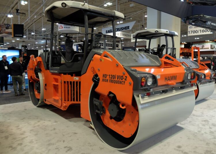 Hamm's latest HD+ 120i V-VIO-2 rollers offers both vibration and oscillation compaction on both drums